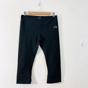 The North Face Mid-Rise Activewear Yoga Hiking Capris Leggings Medium Black